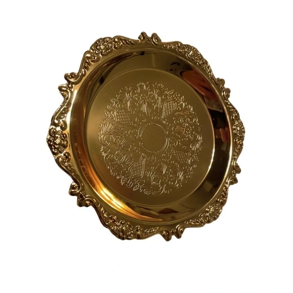 Candle Melting Display Gold Design